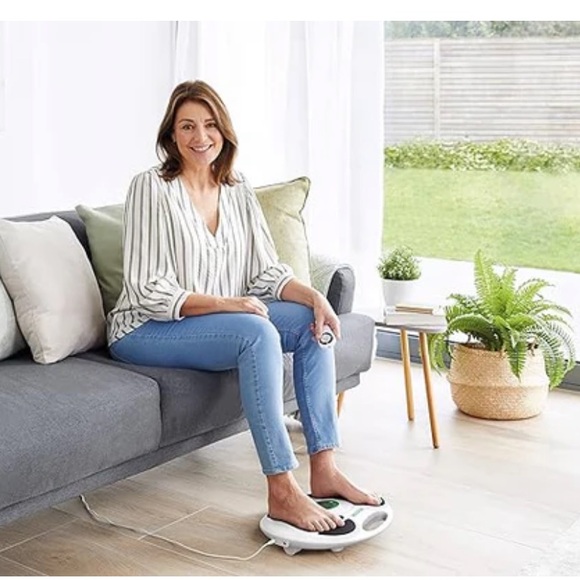 COPY - REVITIVE Medic Circulation Booster Like New Used Once Treat Poor Circula… - Picture 3 of 13